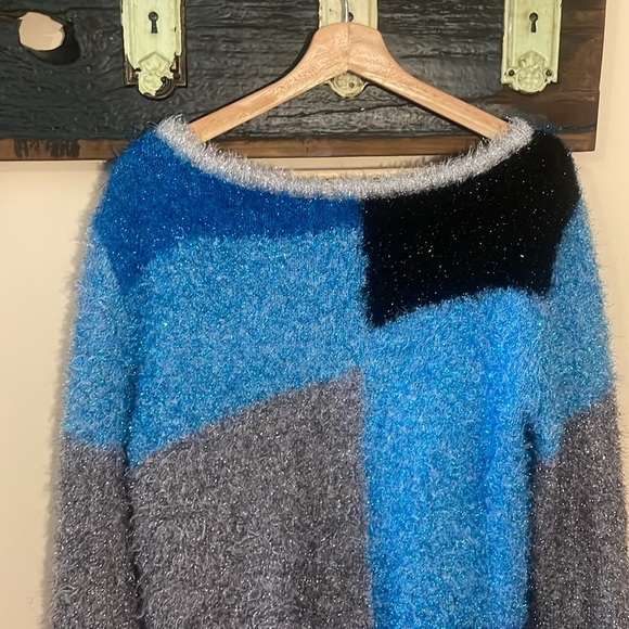 NY & C New York and Company Fuzzy Metallic Colour Block Sweater Size Medium - Picture 13 of 16